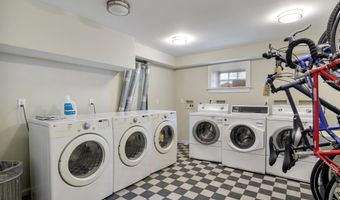 1708 NEWTON St NW 104, Washington, DC 20010