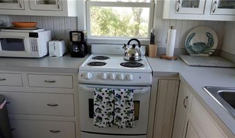 24 Point Meadows Rd, Little Compton, RI 02837
