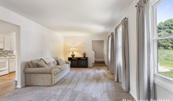 745 Adaway Ave SE, Ada, MI 49301