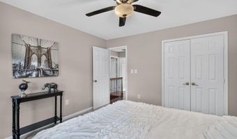 4714 8TH St S, Arlington, VA 22204
