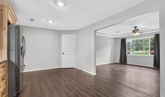 702 9th St, Barling, AR 72923