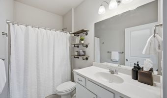 4215 NW Cedarwood Dr, Ankeny, IA 50023
