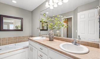 2413 SW 36th St, Ankeny, IA 50023