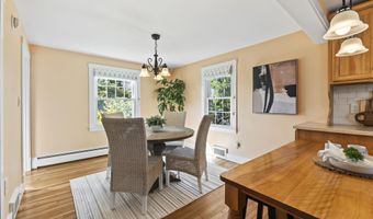 17 US Route One, Falmouth, ME 04105