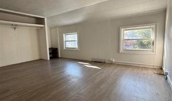 940 Oak St, Allentown, PA 18102