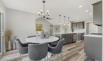 5165 Greyson Heights Dr, Auburn, IN 46706