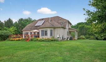 5061 Sandhill Rd, Almont, MI 48003