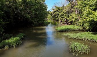 8404 Fossilsaurus Ln, Ash Grove, MO 65604