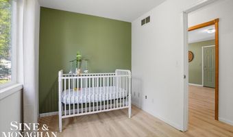 2122 Michigan St, Algonac, MI 48001