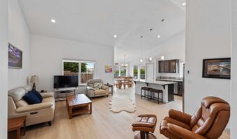 822 SPYGLASS Dr, Bandon, OR 97411