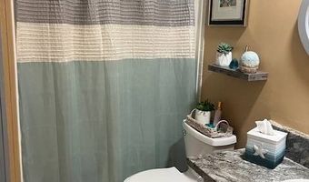 328 Waldorf Dr, Auburndale, FL 33823