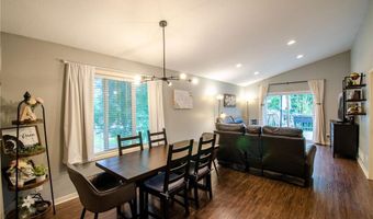 608 School St, Anoka, MN 55303