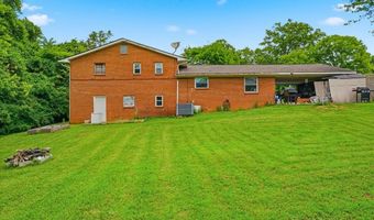 1061 S Linden Dr, Alcoa, TN 37701