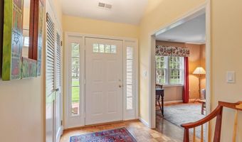 36 Pickman Dr, Bedford, MA 01730