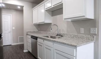 702 W 6th St, Atoka, OK 74525
