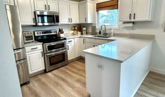 1415 Cedar Dr, Adel, IA 50003