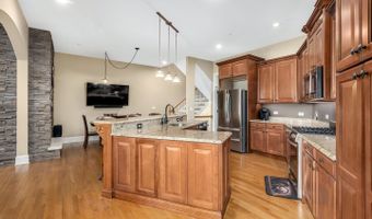 1454 E Northwest Hwy, Arlington Heights, IL 60004