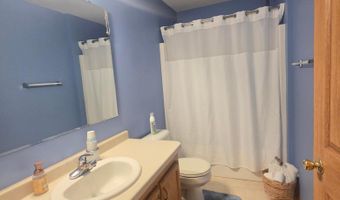 207 2nd Ave NW, Altura, MN 55910