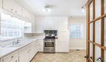 2162 General Winship Dr, Macon, GA 31204