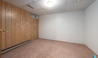 101 N Pipestone St 4, Brandon, SD 57005