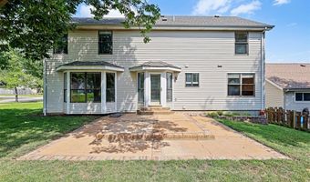 190 Oakbriar Farm Dr, Ballwin, MO 63021