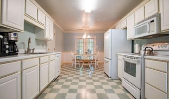 165 Spring Lk, Athens, GA 30605