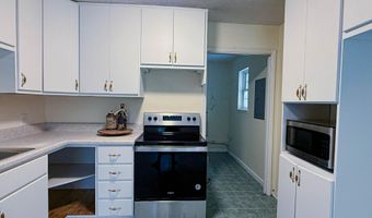 5703 Old River Rd, Baker, FL 32531