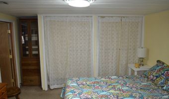 409 E. Elm St, Albion, IL 62806