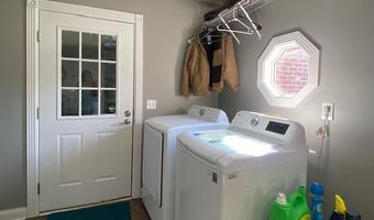 133 Twin Oaks Dr, Bardstown, KY 40004