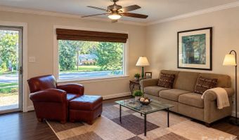 2720 Shamrock Dr, Charlotte, NC 28205