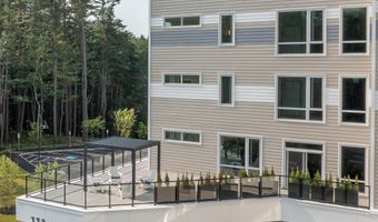 267 US Route 1, Falmouth, ME 04105