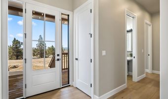 65299 85th St, Bend, OR 97703