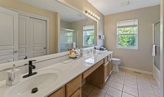 601 Woods Creek Ln, Algonquin, IL 60102