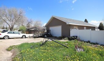 471 483 S Tisdale Ave, Buffalo, WY 82834