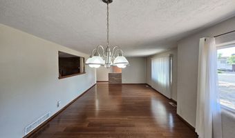 1604 LOS ARBOLES Ave NW, Albuquerque, NM 87107