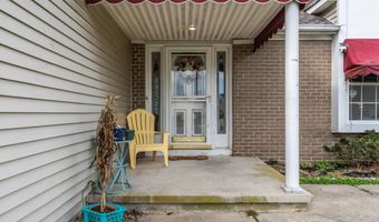 7 Alton Ct, Toms River, NJ 08757