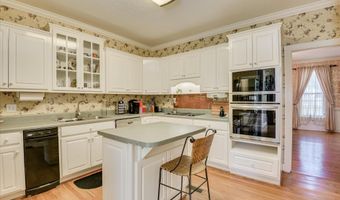 3531 W Lake Dr, Martinez, GA 30907