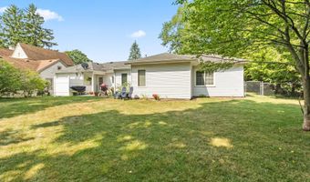 916 Midway Dr, Auburn, IN 46706