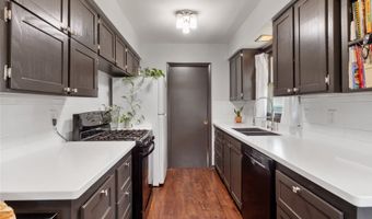 2719 E Tiffin Ave, Des Moines, IA 50317