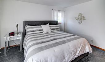 5205 Aspen Way, Madison, WI 53718