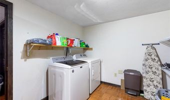 80 Woodbridge Dr, East Greenwich, RI 02818