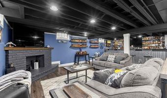 15823 Rose Dr, Allen Park, MI 48101