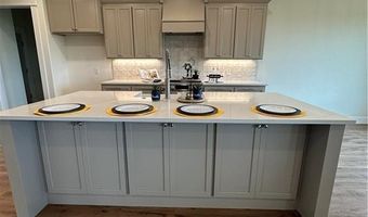 504 Waggoner Ln, Barling, AR 72923