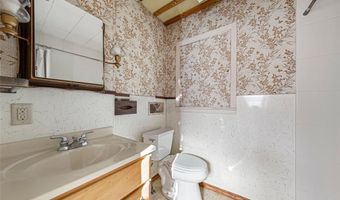 604 Ulstad Ave, Albert Lea, MN 56007