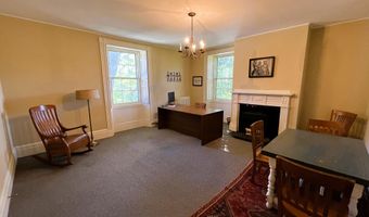 8 Crosby St, Augusta, ME 04330