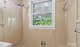 68 Mulberry Ct, Arden, NC 28704