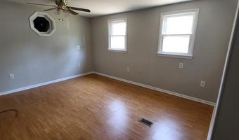 105 CEDAR Ln, Barnegat, NJ 08005