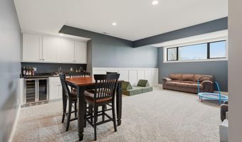 5587 Deer Hollow Rd, Auburn, IN 46706