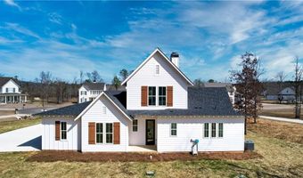 60 HUNTERS HILL Ln, Auburn, AL 36830