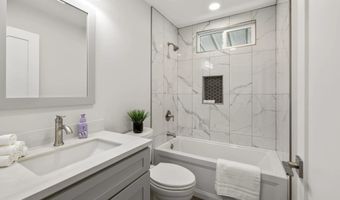7102 San Bartolo St 11, Carlsbad, CA 92011